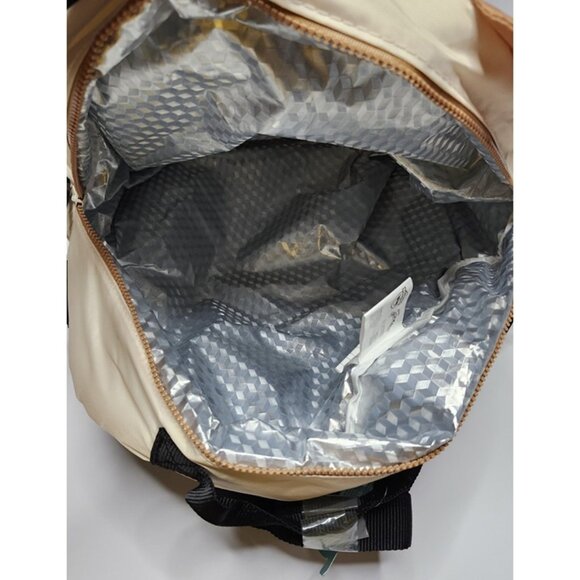 BigMouth x Squishmallows Original Cooler Bag & Insulated Travel Backpack - Picture 10 of 10